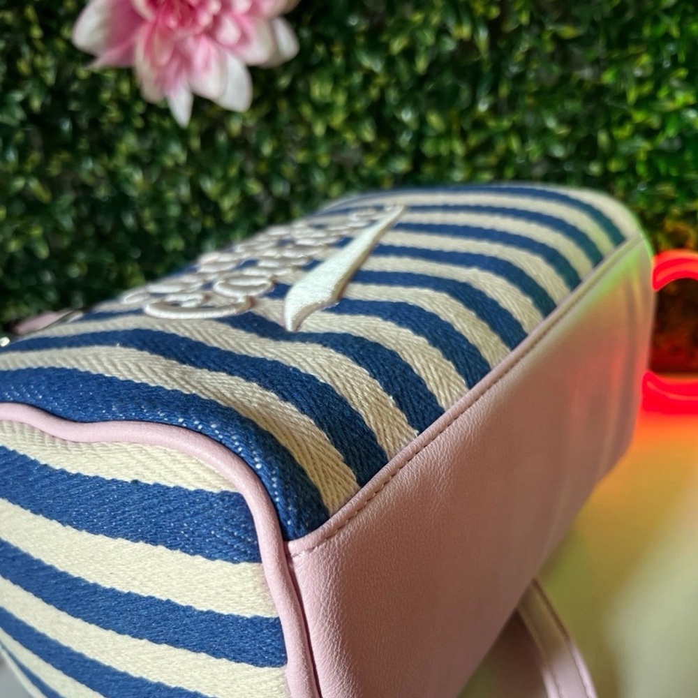🩷🍒Juicy couture free to be juicy speedy satchel - Picture 5 of 7